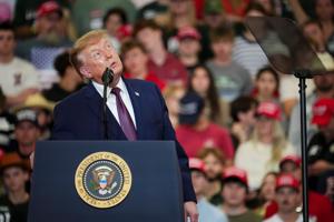 Trump and Obama trade barbs in closing week of US midterm election