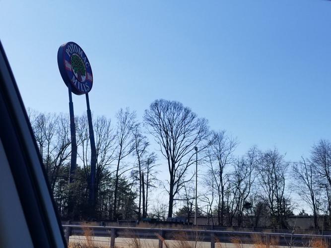 Leaning Potomac Mills Mall Sign Taken Down After Days-Long I-95 S