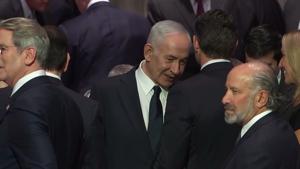 RAW: DC: NETANYAHU SPOTTED AT GRAHAM FUNERAL