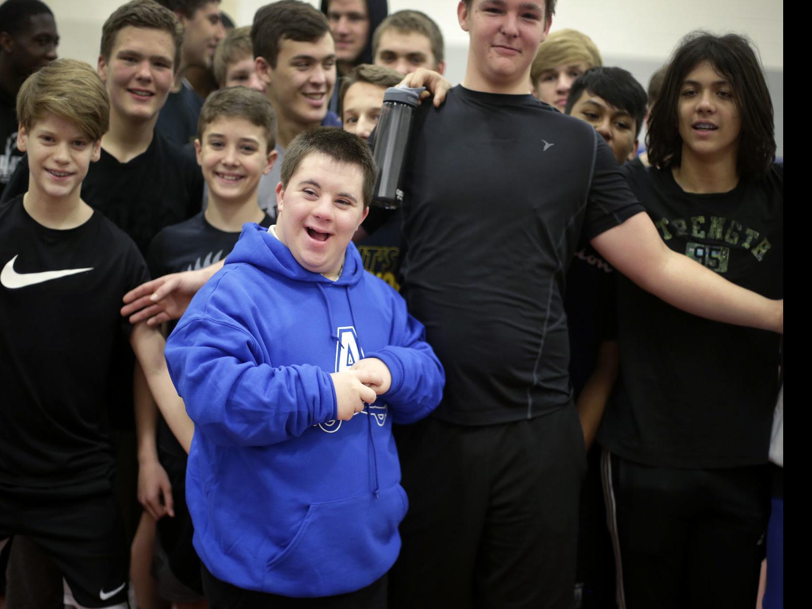 Making A Difference How The Atlee High School Football Team Embraced A Freshman With Autism And Down Syndrome 804 Varsity Richmond Com