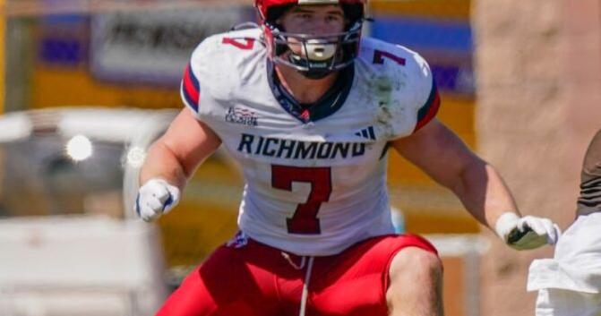 Peyton Seelmann (Hanover High) von der UR startet als Starting Linebacker ...