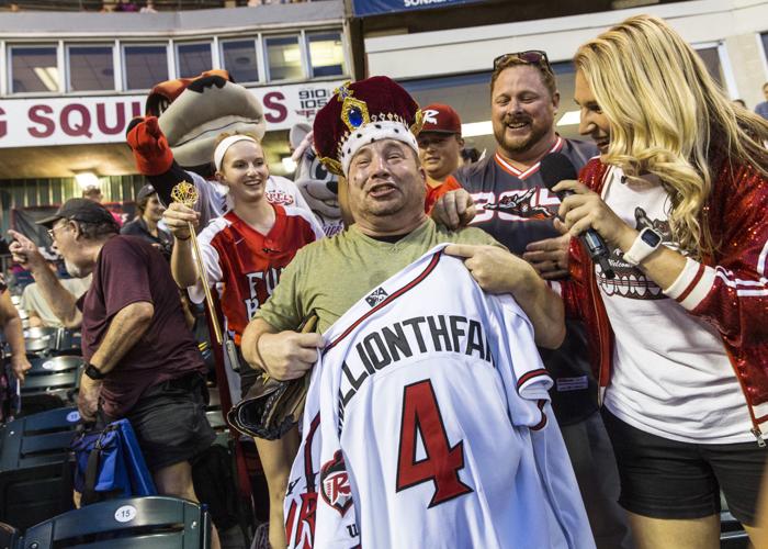 Three-millionth fan celebrated at Braves game