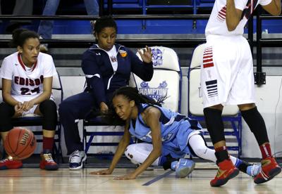 Again Thomas Edison Figures Out L C Bird In State Quarterfinals