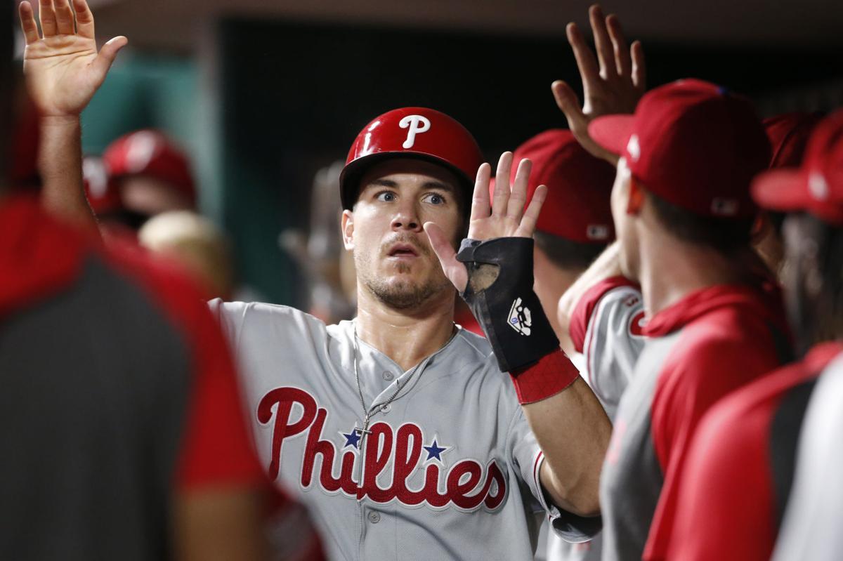 J.T. Realmuto rolled ankle as Phillies got hot vs. Diamondbacks