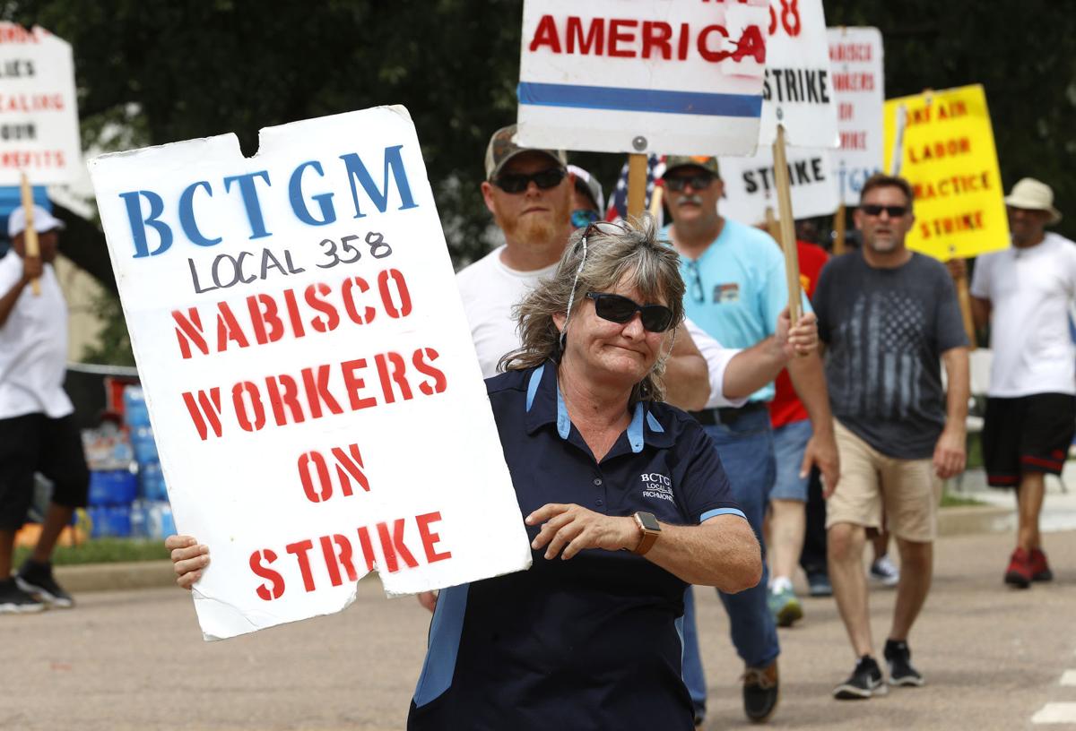 20210819_BIZ_STRIKE_AWE