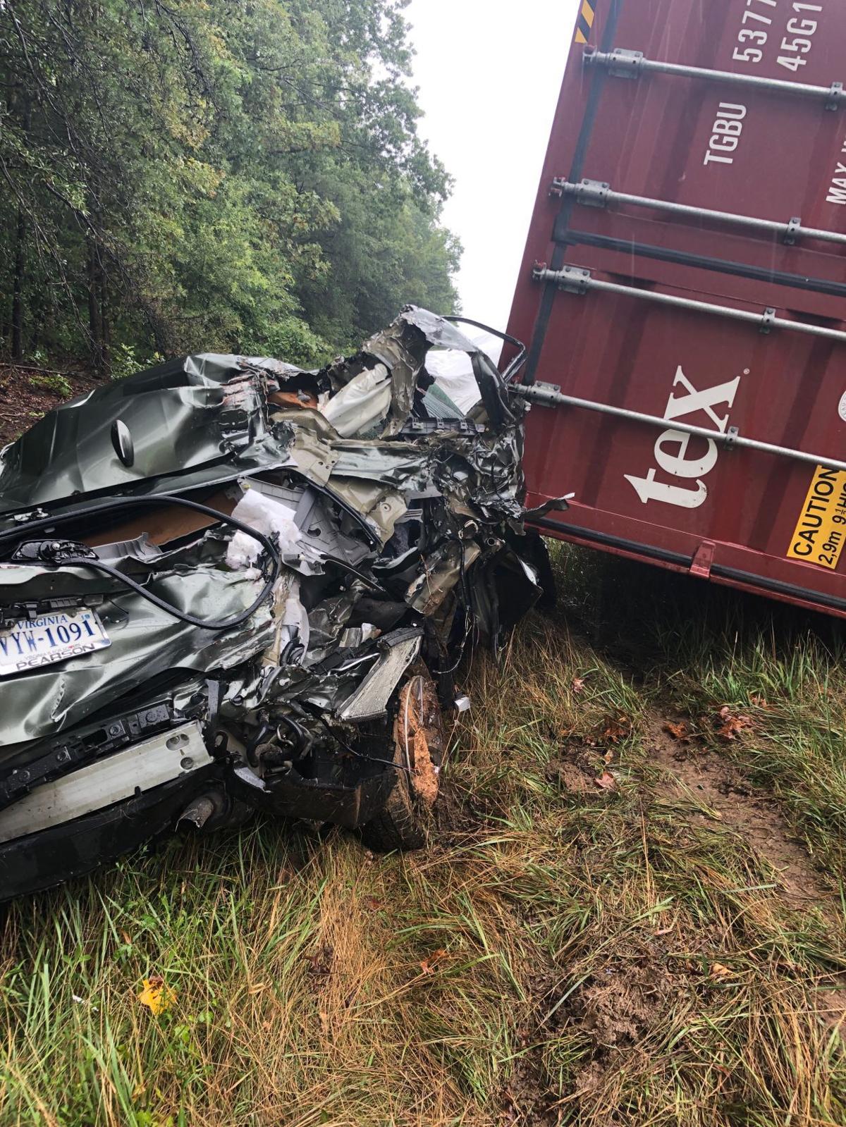 4 tractortrailers, 2 cars, 1 SUV involved in 3 separate crashes along I64 in Goochland Crime