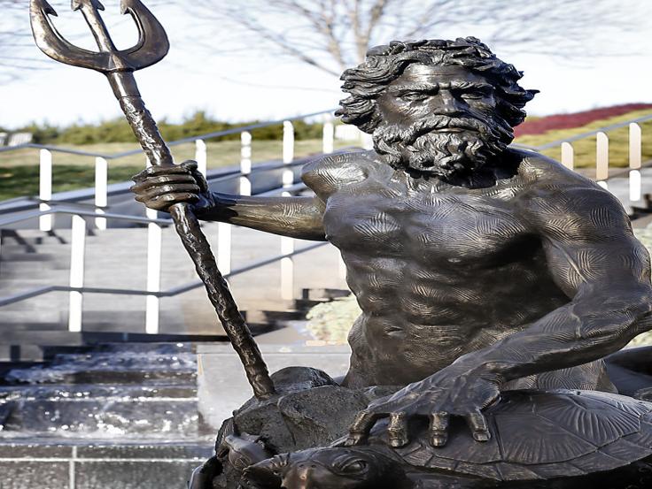 Neptune Statue By Richmond Artist Paul Dipasquale Now Graces Vmfa Sculpture Garden Art Museums Richmond Com