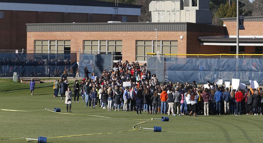 20180315_MET_WALKOUT_AWE01