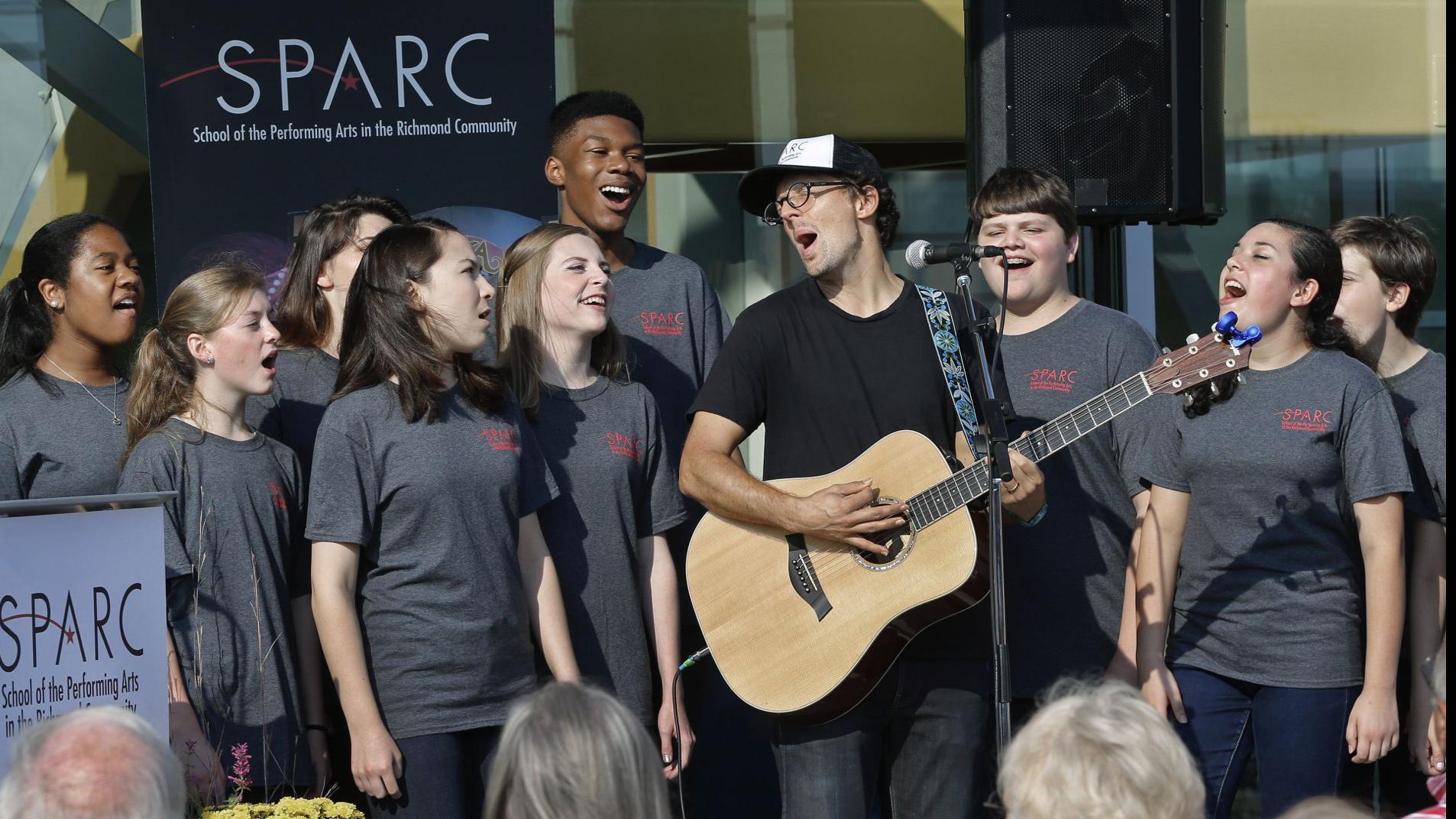 Grammy Winning Singer Jason Mraz Pays Tribute To His Hometown Roots Music Richmond Com Lov his music , he is an awesome musician so are his band , toca. grammy winning singer jason mraz pays