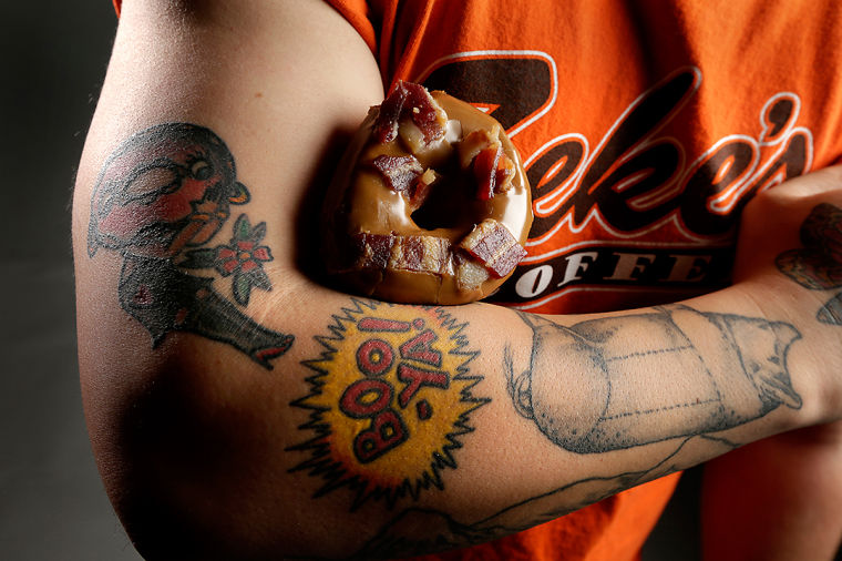 Food folks and tattoos Entertainment