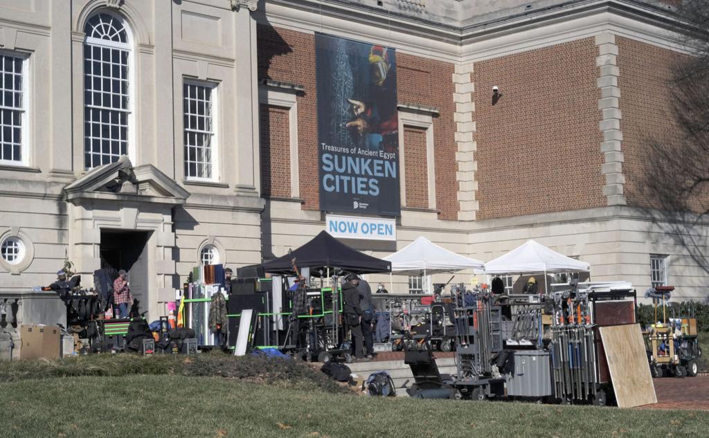 Watch Now Opioids Virginia And Dopesick How The Filming Of The Hulu Series Came To Town Entertainment Richmond Com