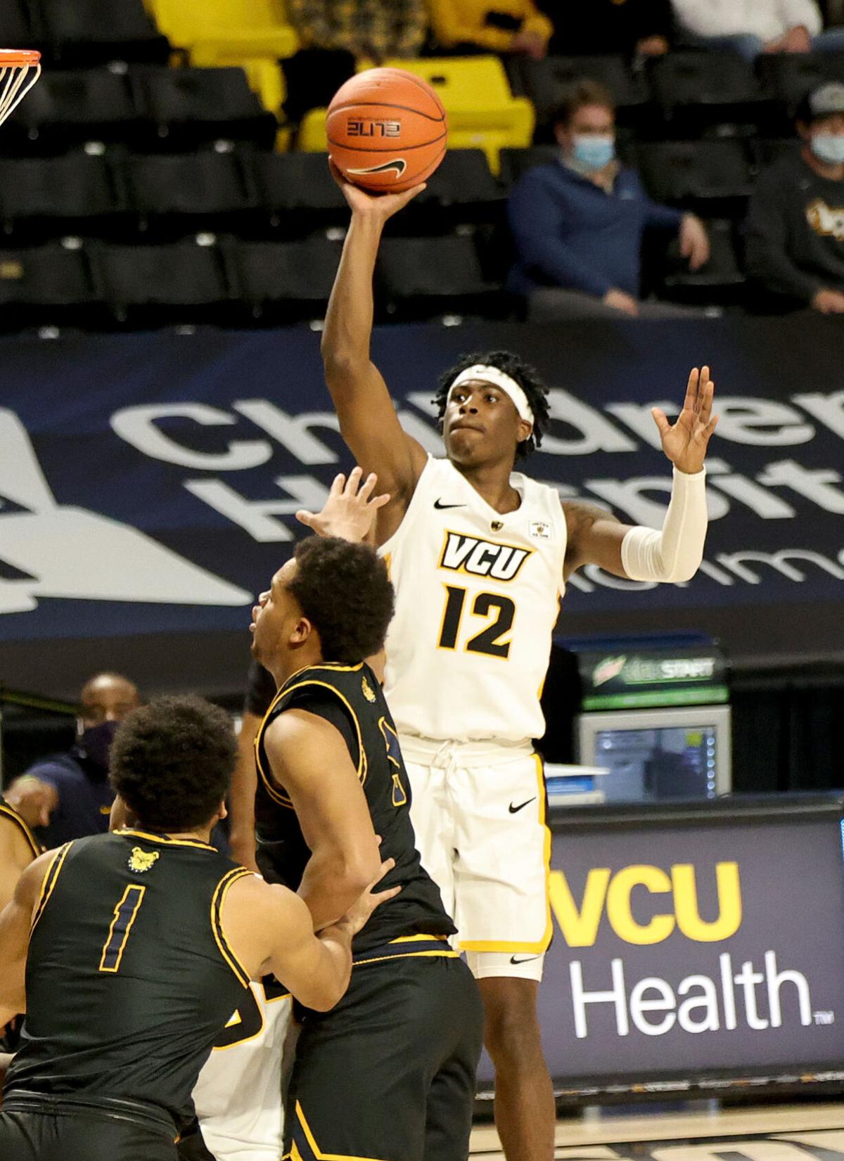 Bones Hyland's 3-point outburst helps VCU roll to 95-59 win ...
