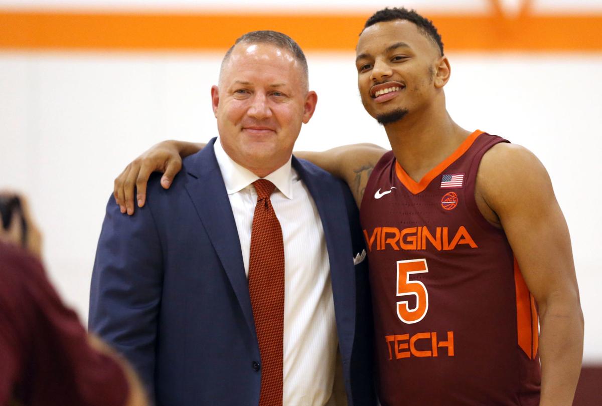 As College Basketball Players Get Cost Of Attendance Money