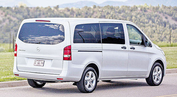 mercedes benz metris 2016