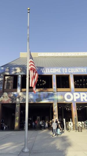 Grand Ole Opry stars salute Dolly Parton