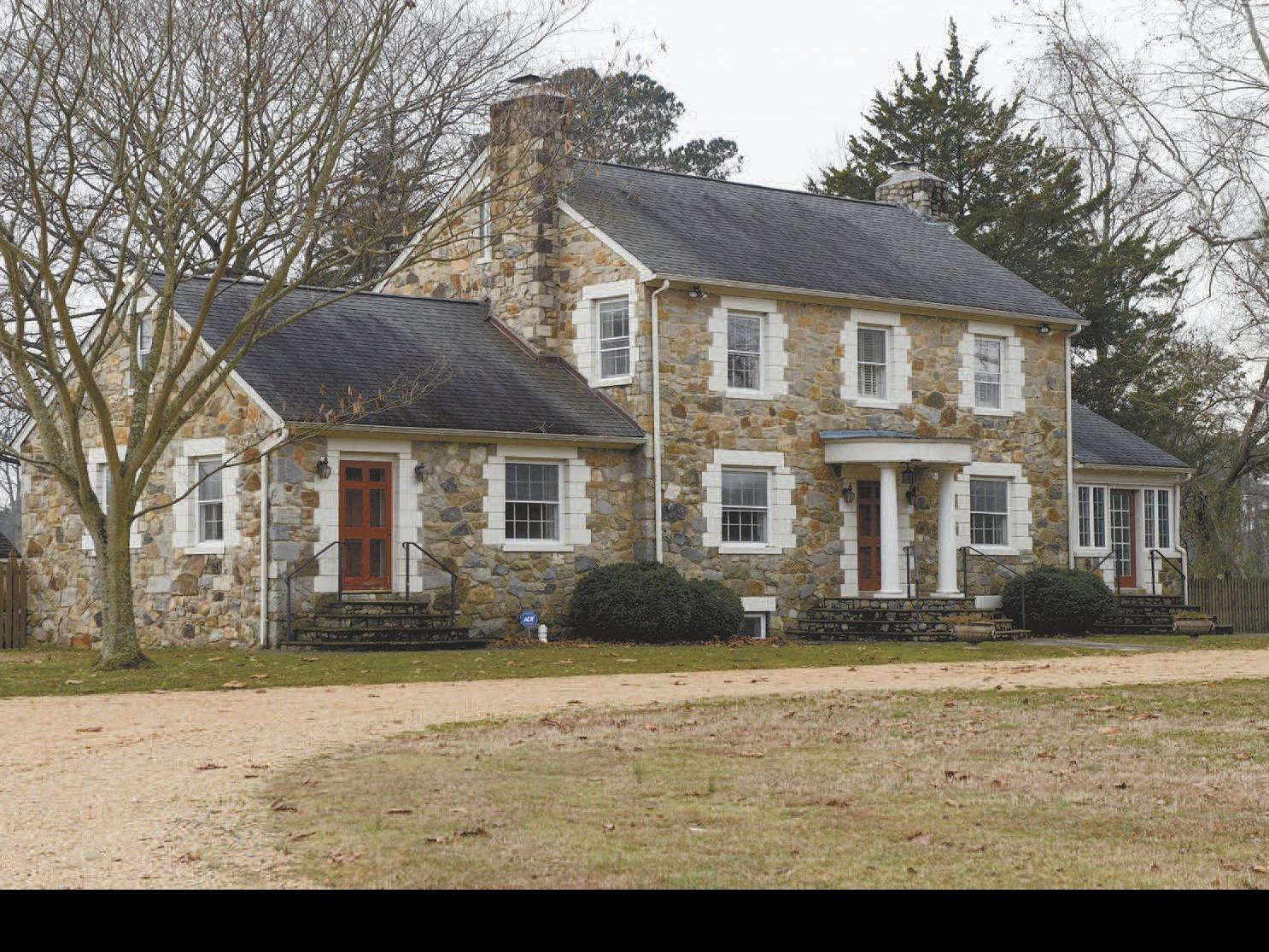 Chickahominy Falls A Unique 55 Plus Community Mixes Farm And Home Richmond Neighborhoods Richmond Com
