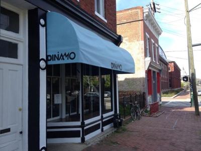 Restaurants That Are Walking Distance To Altria Landmark Theater