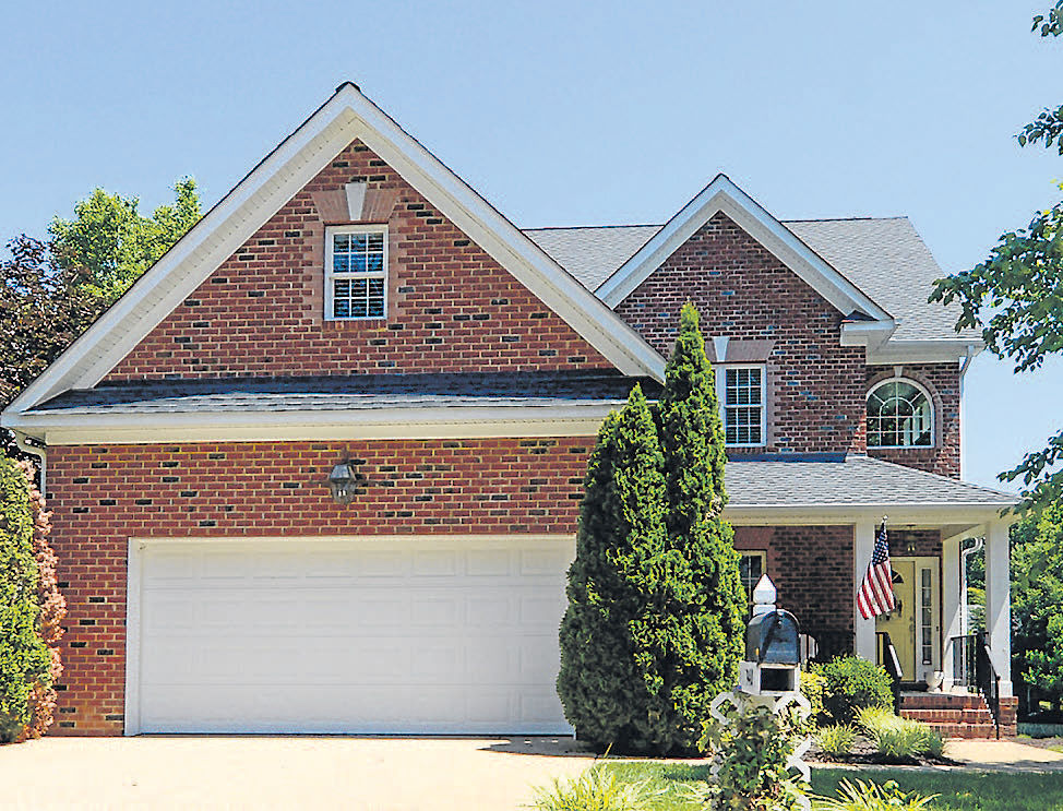 Charter Lake Home construction in the gated community inside Kings