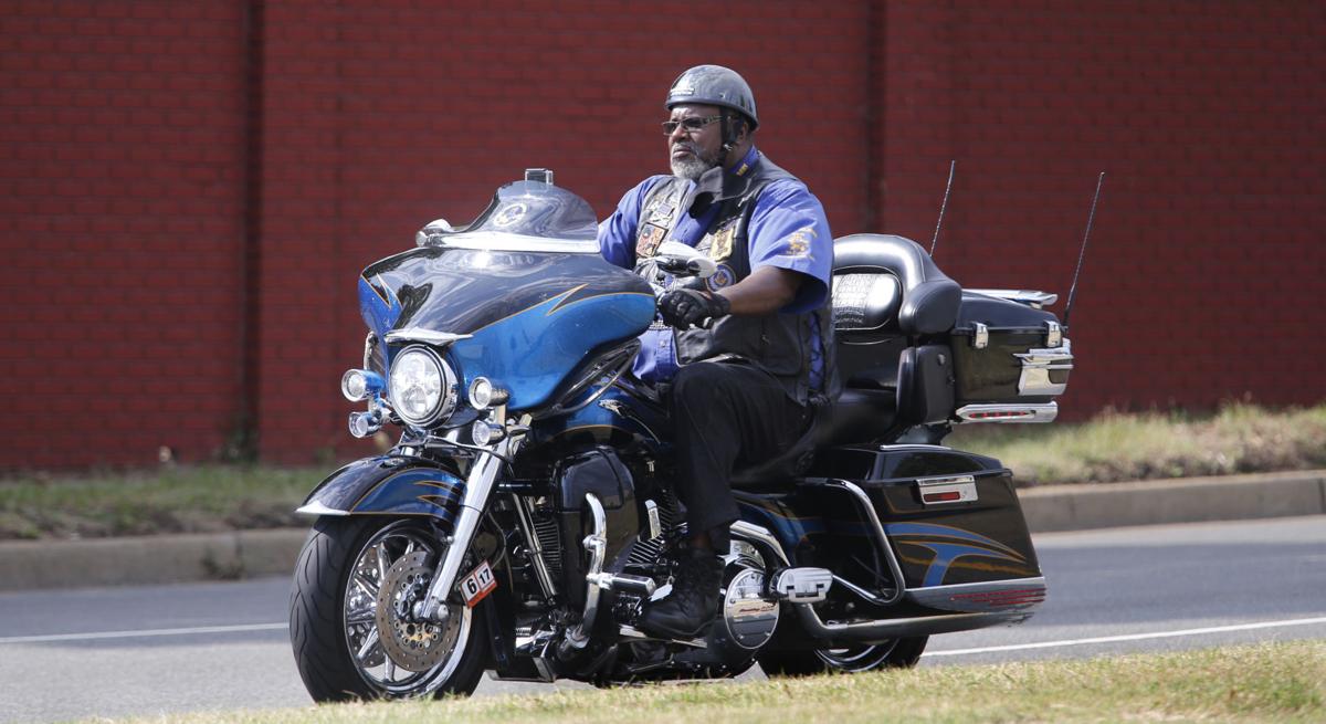 WWII veteran, Richmond motorcycle club help teach history ...