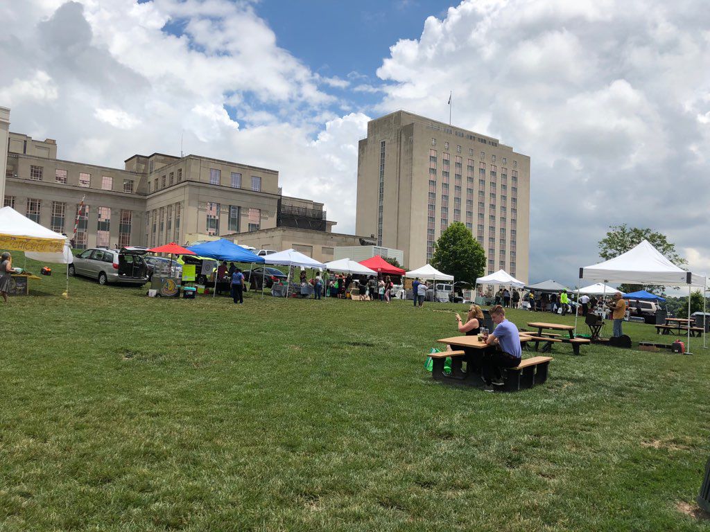 New farmers market opens in downtown Richmond, Fridays on Capitol