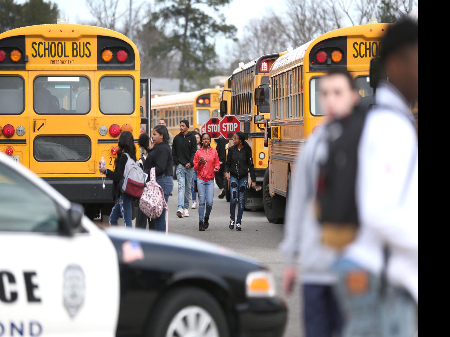 Report Of Possible Gunman At Huguenot High School Prompted A Code Red Lockdown Monday No Weapon Was Found Police Said Richmond Local News Richmond Com
