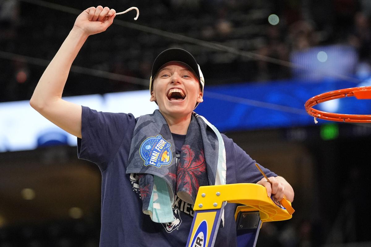 Bueckers projected to go No. 1 in WNBA draft, but Washington controls  direction of draft