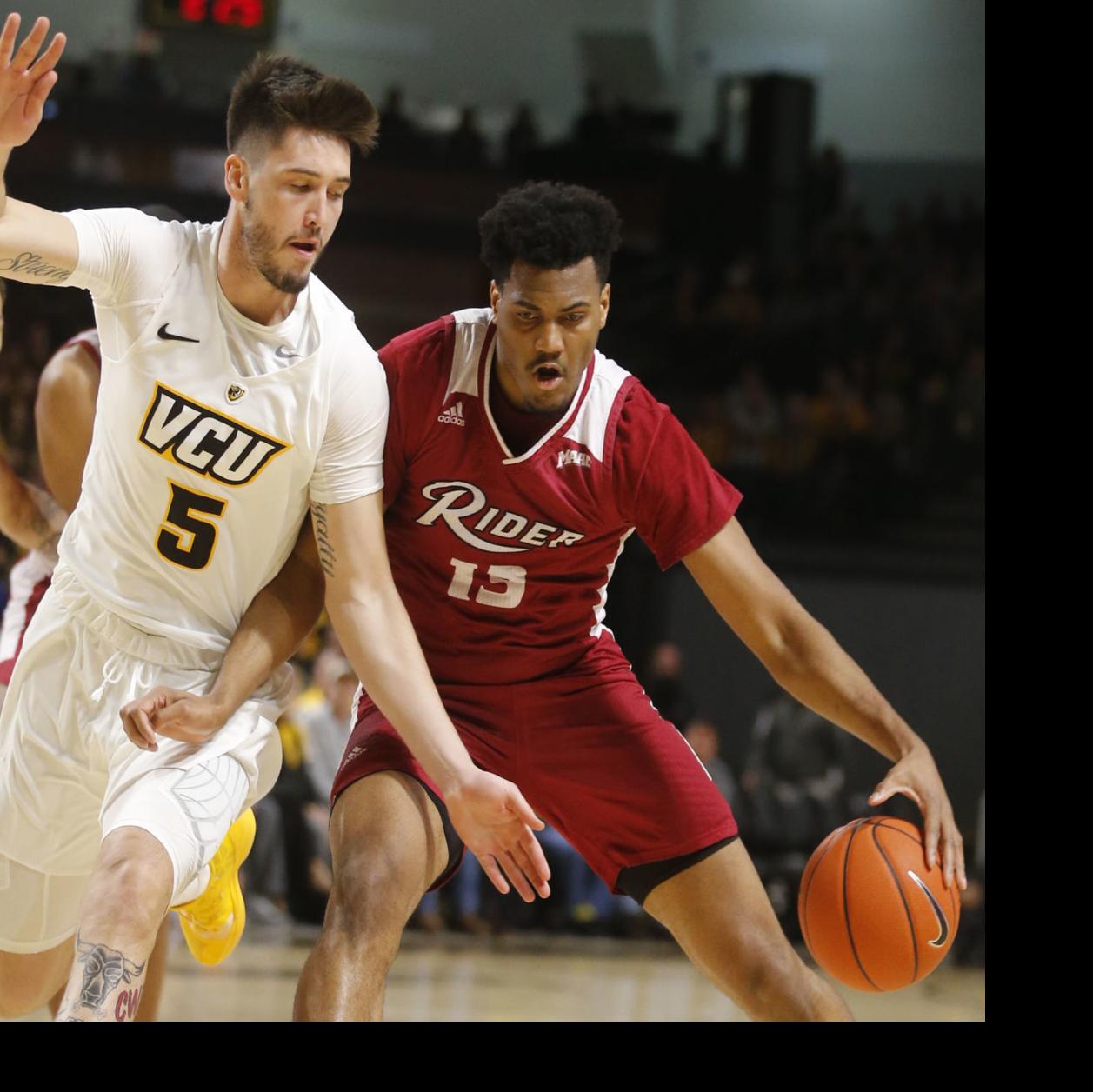 Photos Vcu S Men S Basketball Team Runs Over Rider 90 79 Vcu