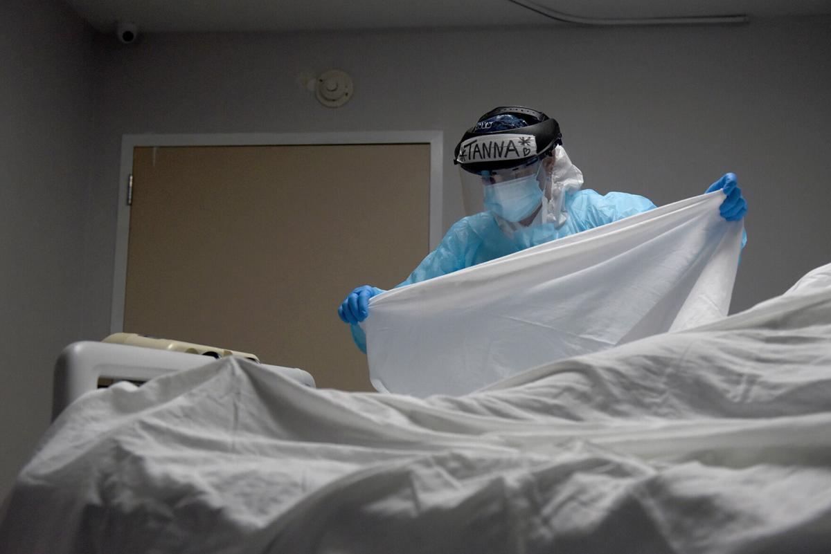 As US inches closer to 350,000 Covid-19 deaths, one model projects about 115,000 more could die in next four weeks