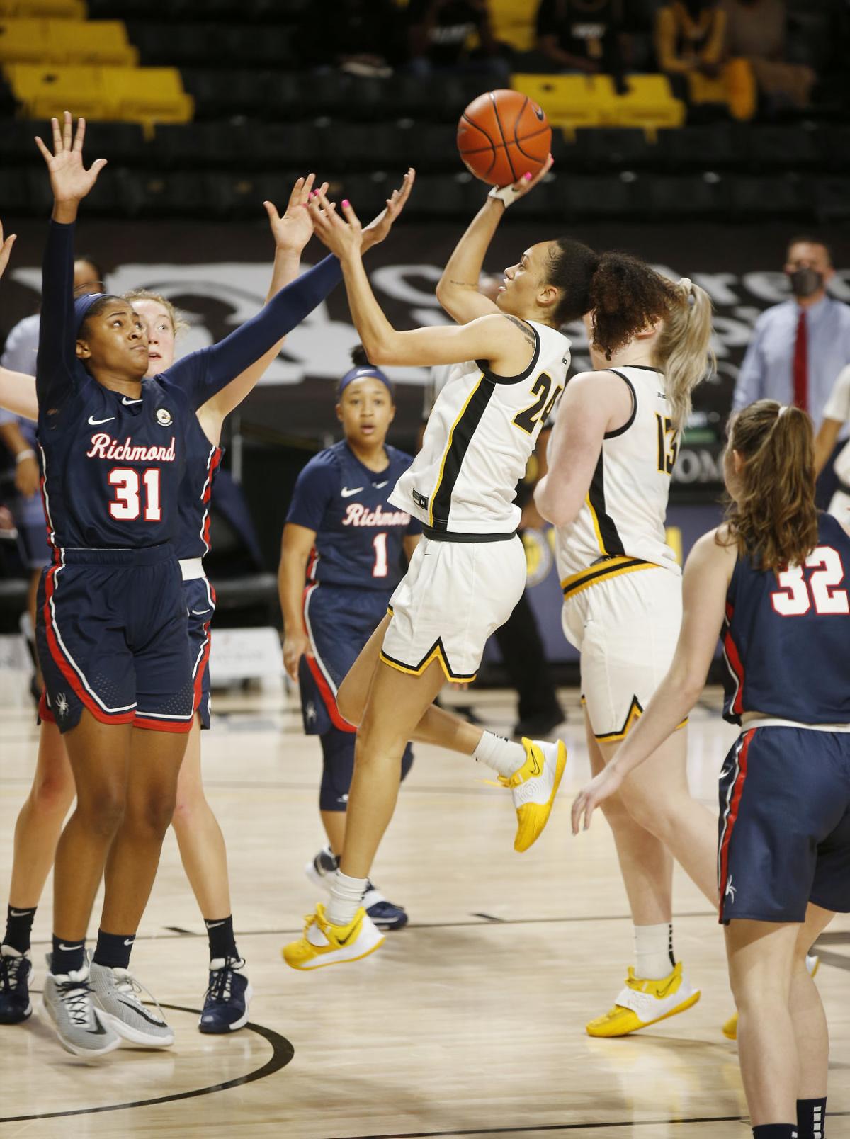 PHOTOS UR versus VCU Women's basketball