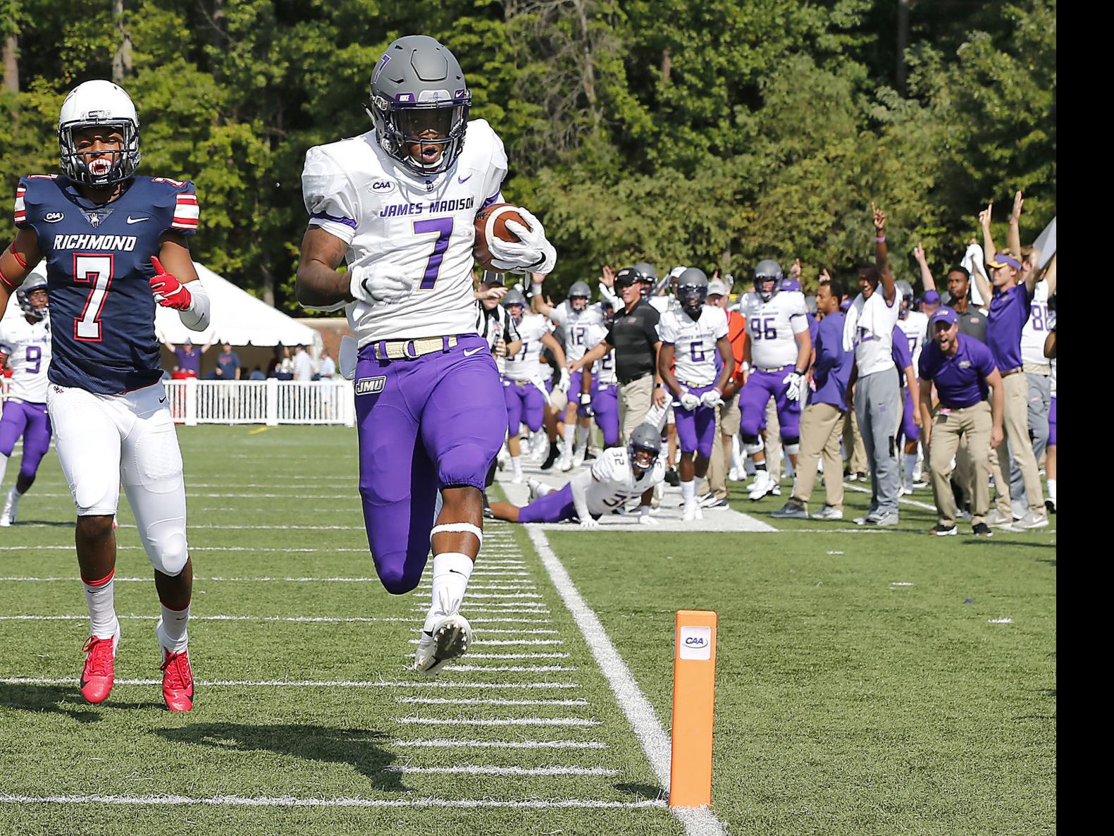 Jmu Rolls To 63 10 Win Over Richmond At Robins Stadium James
