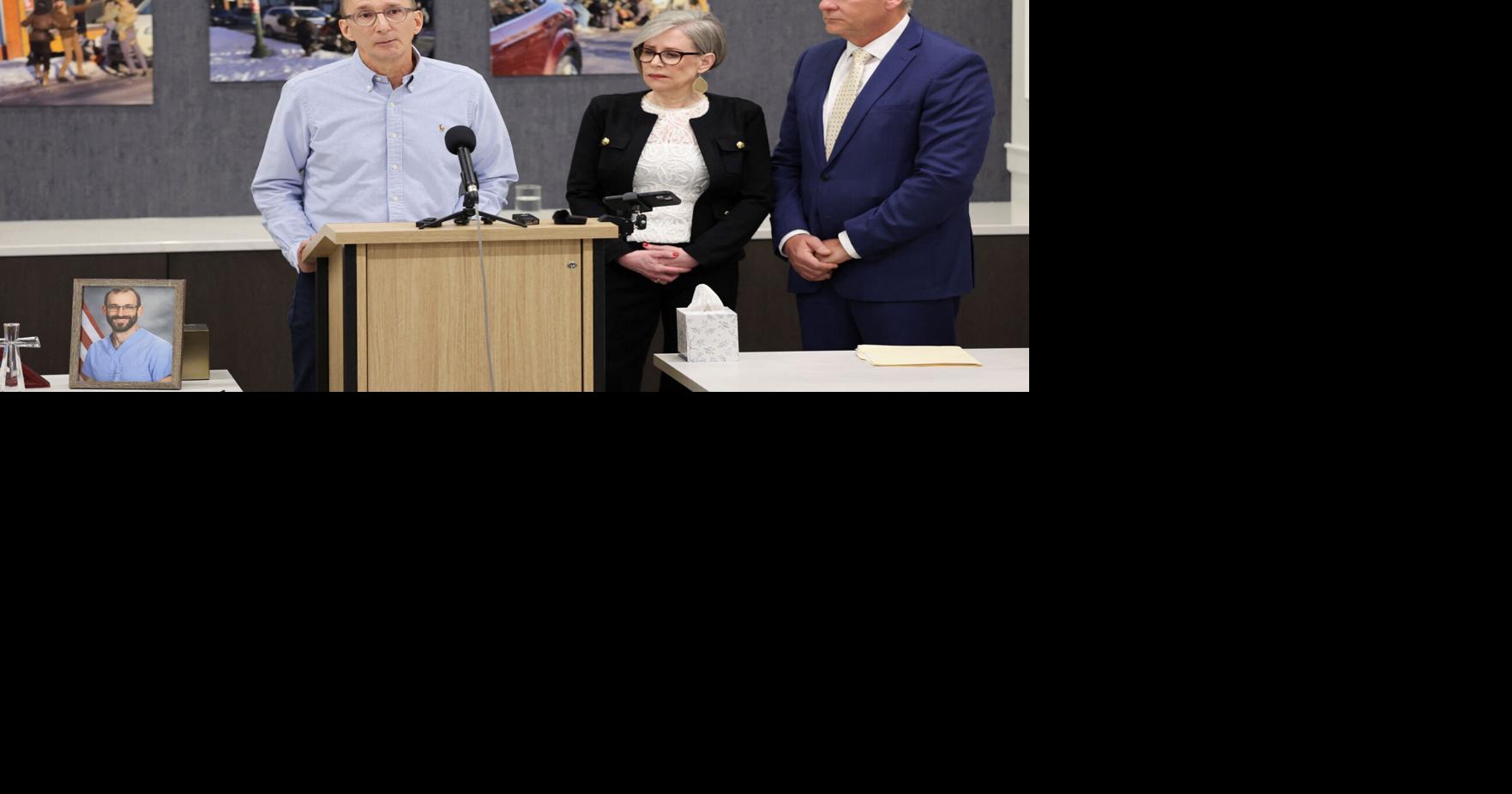 Parents of Alex Pretti slam Trump administration for withholding evidence into his killing Oct 31, 2026