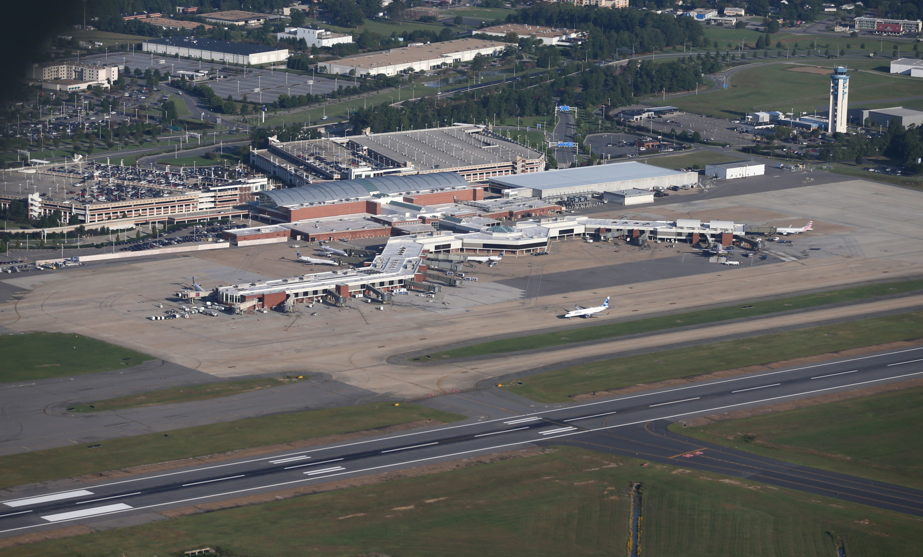 Richmond Airport Award 8 7 Million Federal Grant 10 Other Virginia   5d85482250174.image 