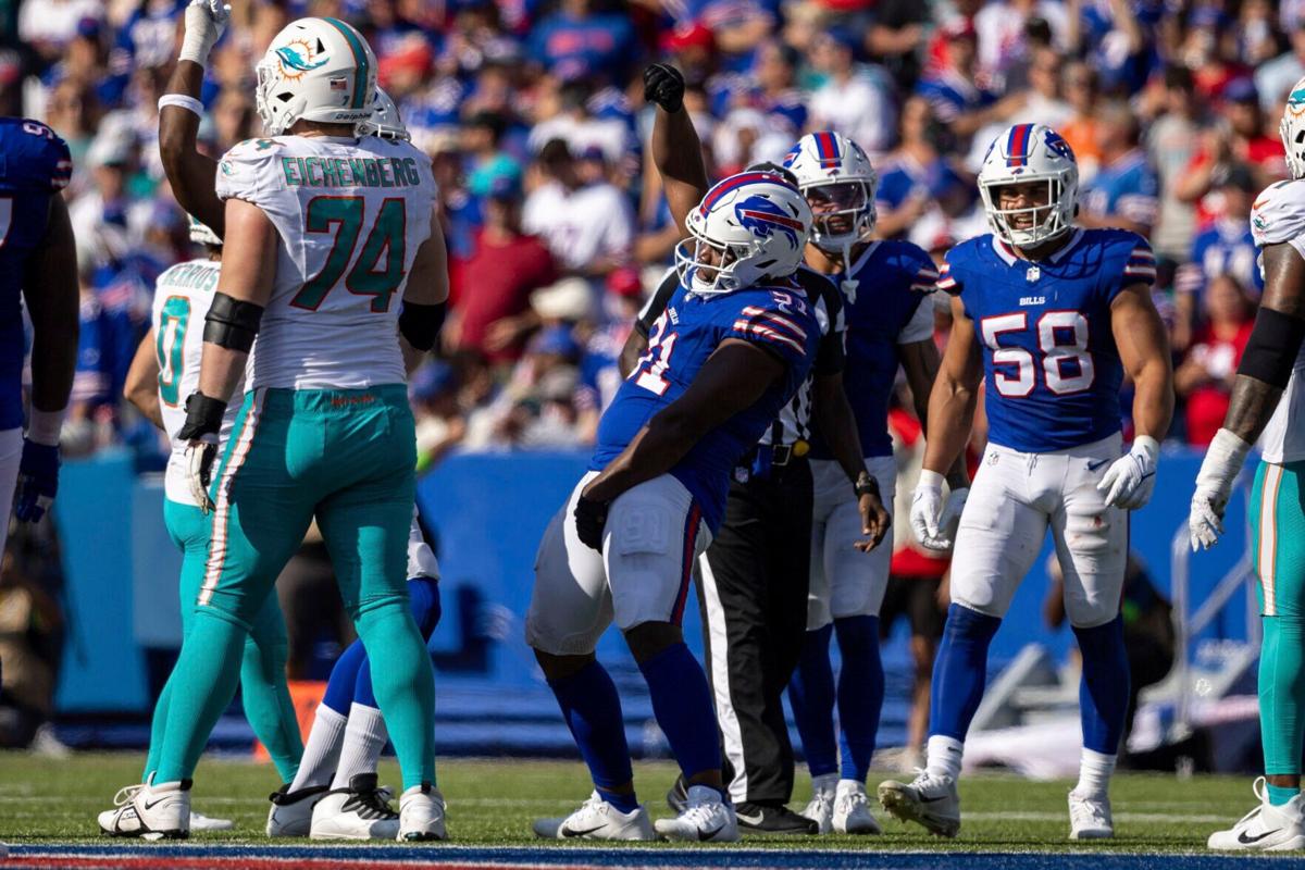 Bills' offense unstoppable in rout of Dolphins