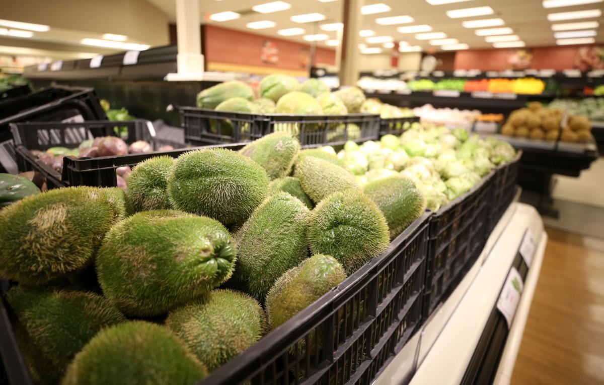 Big Apple Supermarket opens in Henrico as traditional grocery store