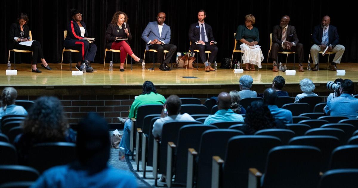 Richmond School Board candidates discuss policies, Kamras
