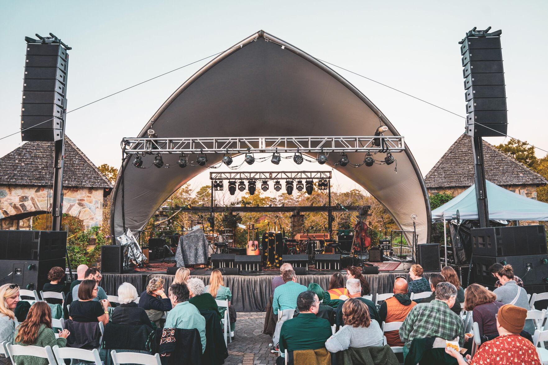 Groovin' in the Garden returns to Lewis Ginter