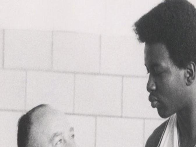 Former Nba Petersburg Standout Moses Malone Dies Latest News