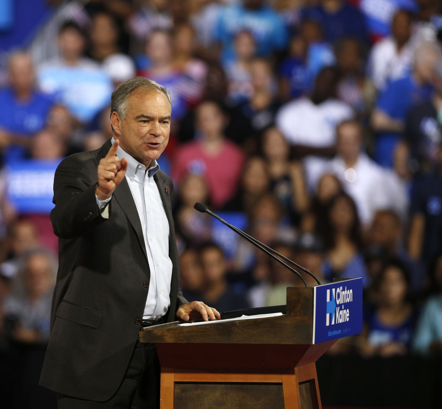 In Emotional Moment, Tim Kaine Recalls Valor And Loss At Virginia Tech ...