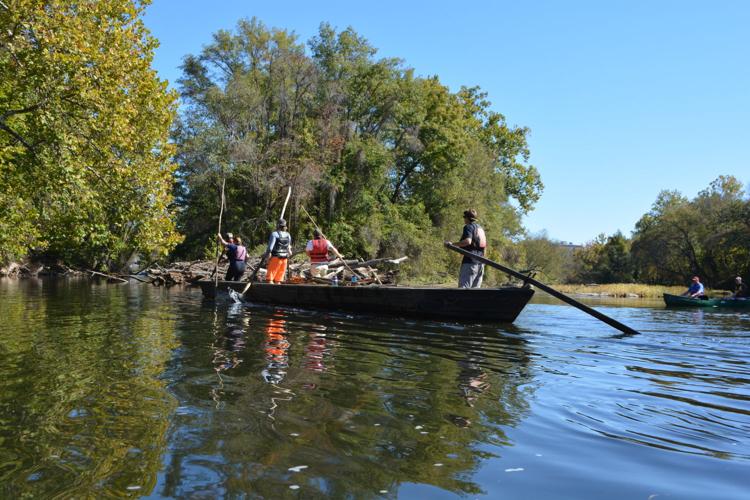 Outdoors Notes: James River Hikers Work Fast at Texas Beach