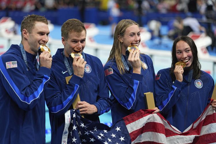 Walsh, Huske lead U.S. 4x100 mixed relay team to world record and gold