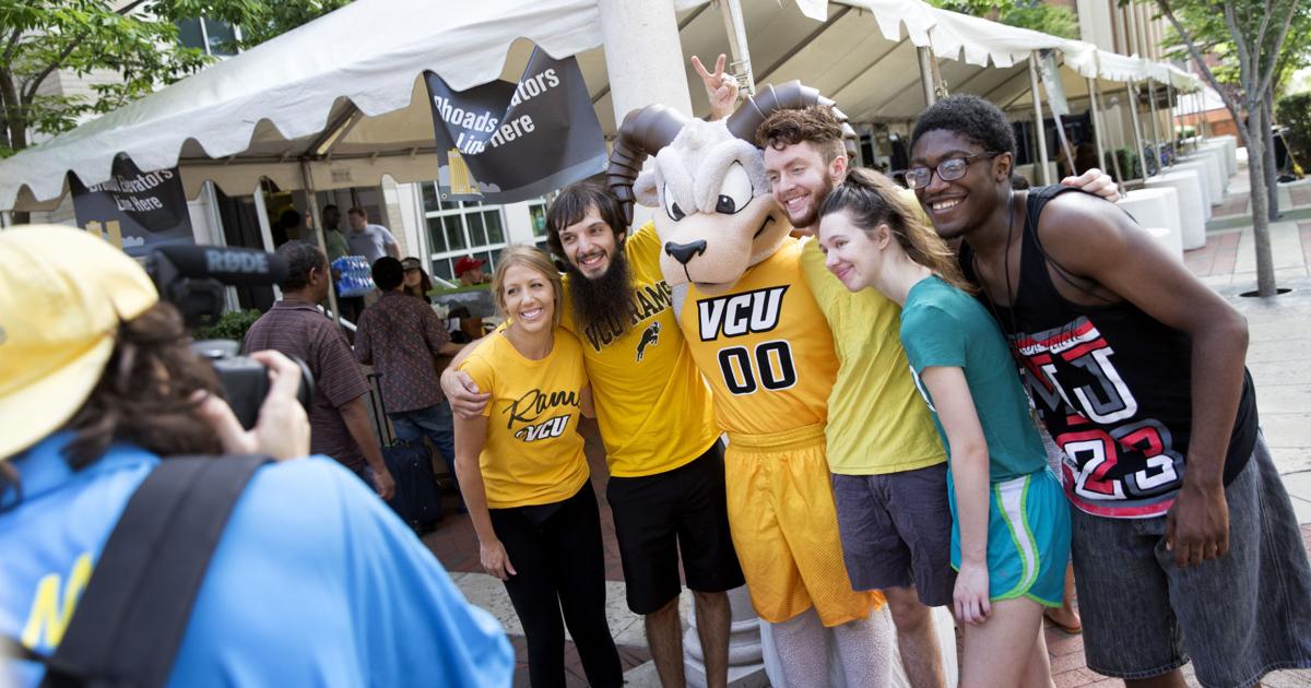 PHOTOS: VCU freshmen move in