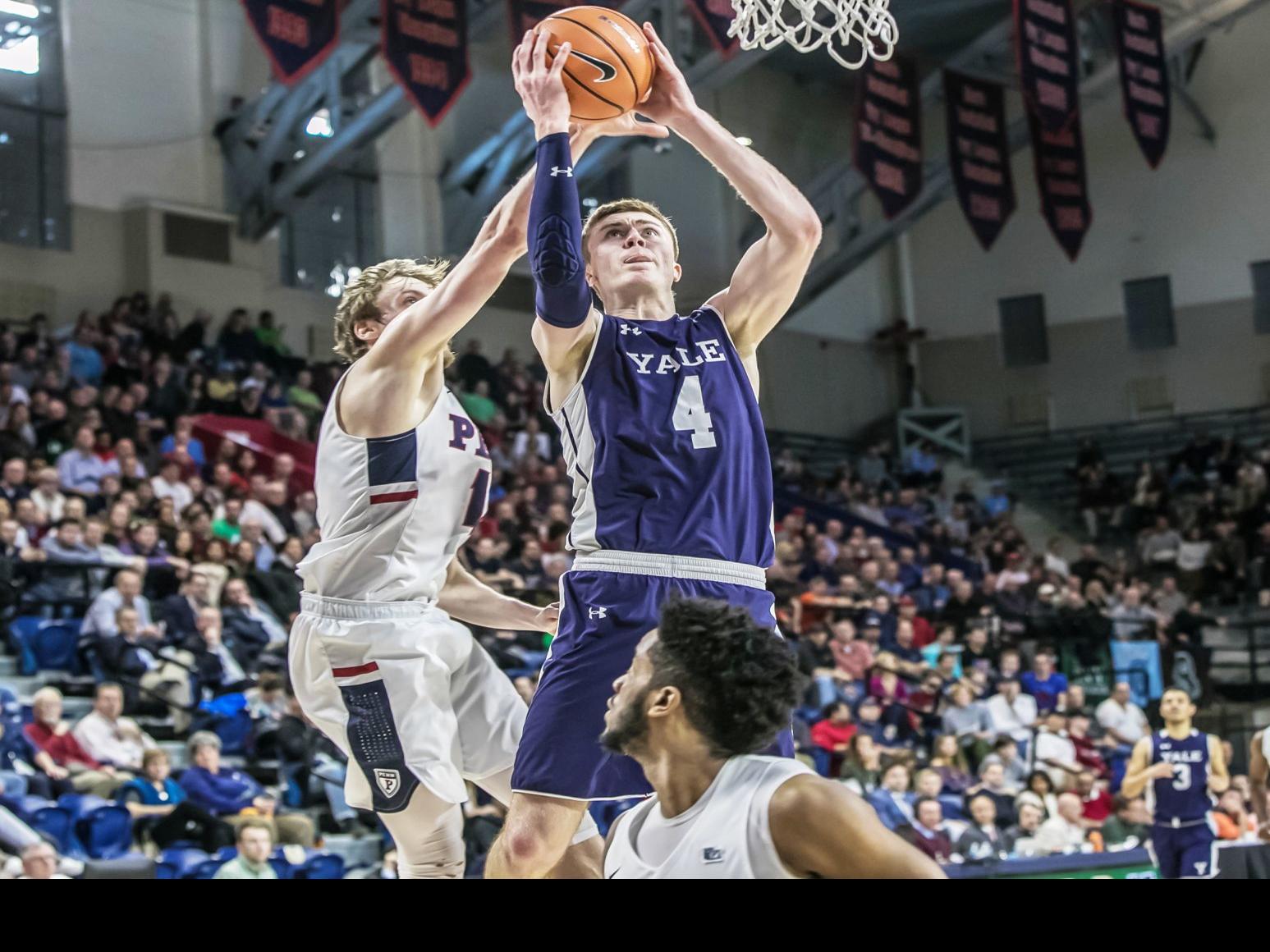 Injured Pitching Elbow Began Noah Yates Odd Odyssey From Yale Football To Ur Hoops University Of Richmond Richmond Com
