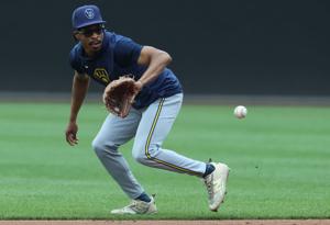 BASEBALL-MLB-PIT-MIL/