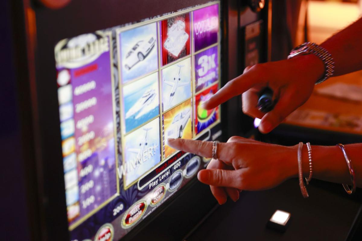 Asian American Businesses Accuse Virginia Of Discrimination In Ban On Electronic Skill Games Govt And Politics Richmond Com