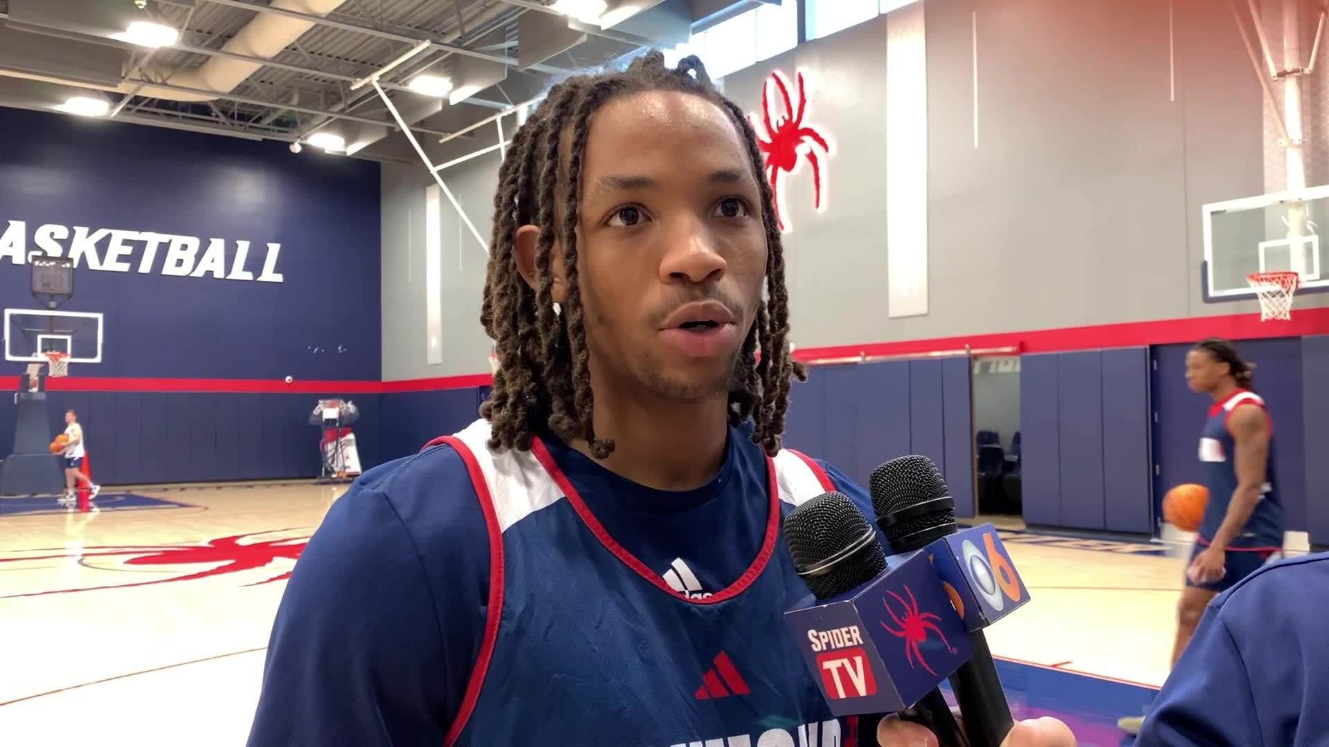 Transfer Guard DeLonnie Hunt, On Spiders' Chemistry