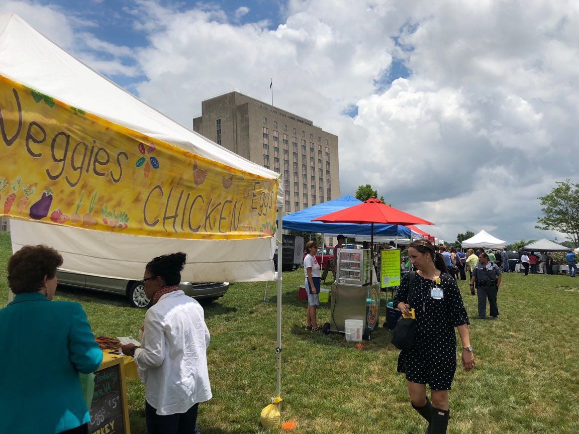 New farmers market opens in downtown Richmond, Fridays on Capitol