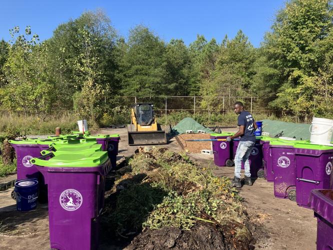 Composting 101 & Pike Lane Gardens Countertop Compost Bin with Video P