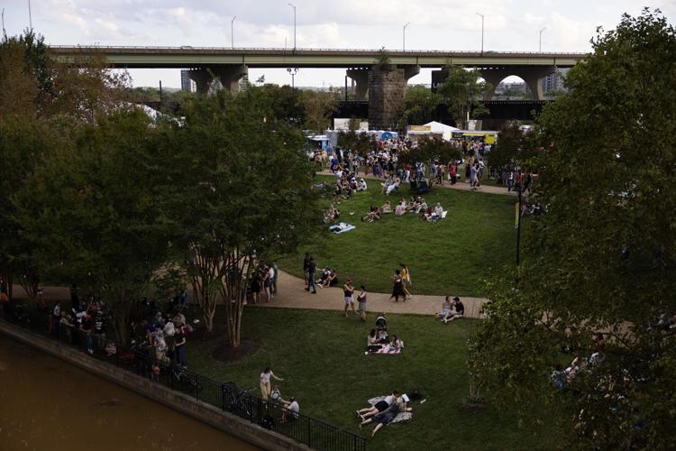 Richmonders and visitors enjoy 20th Folk Festival