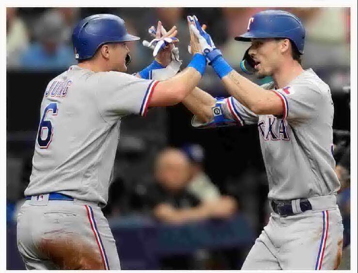 Rangers, Twins score sweeps