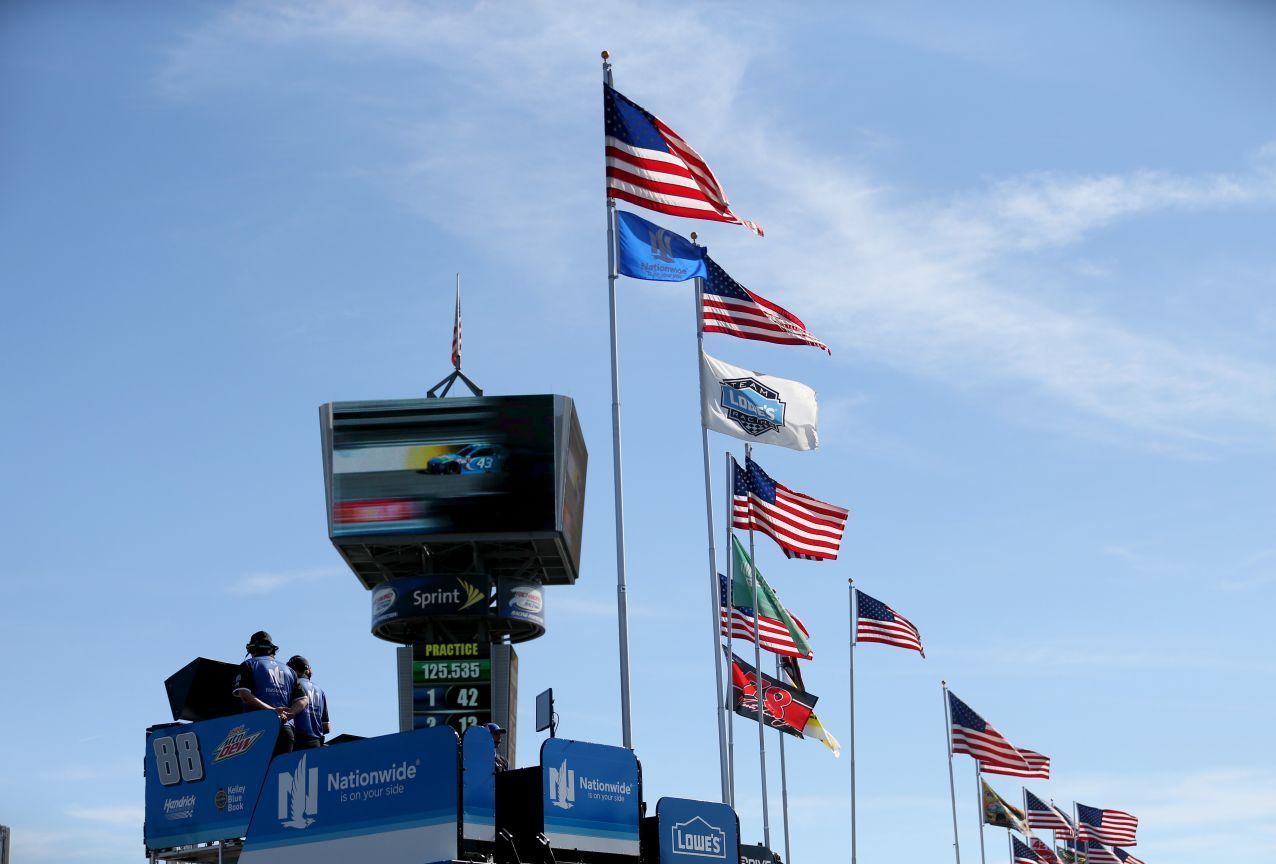 The nascar deals chick flagpole